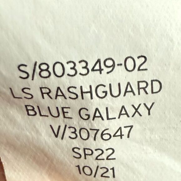 GAP Kids Boys Long Sleeve Shark Surf Rash Guard & Swim Trunks. Large. - Picture 10 of 11